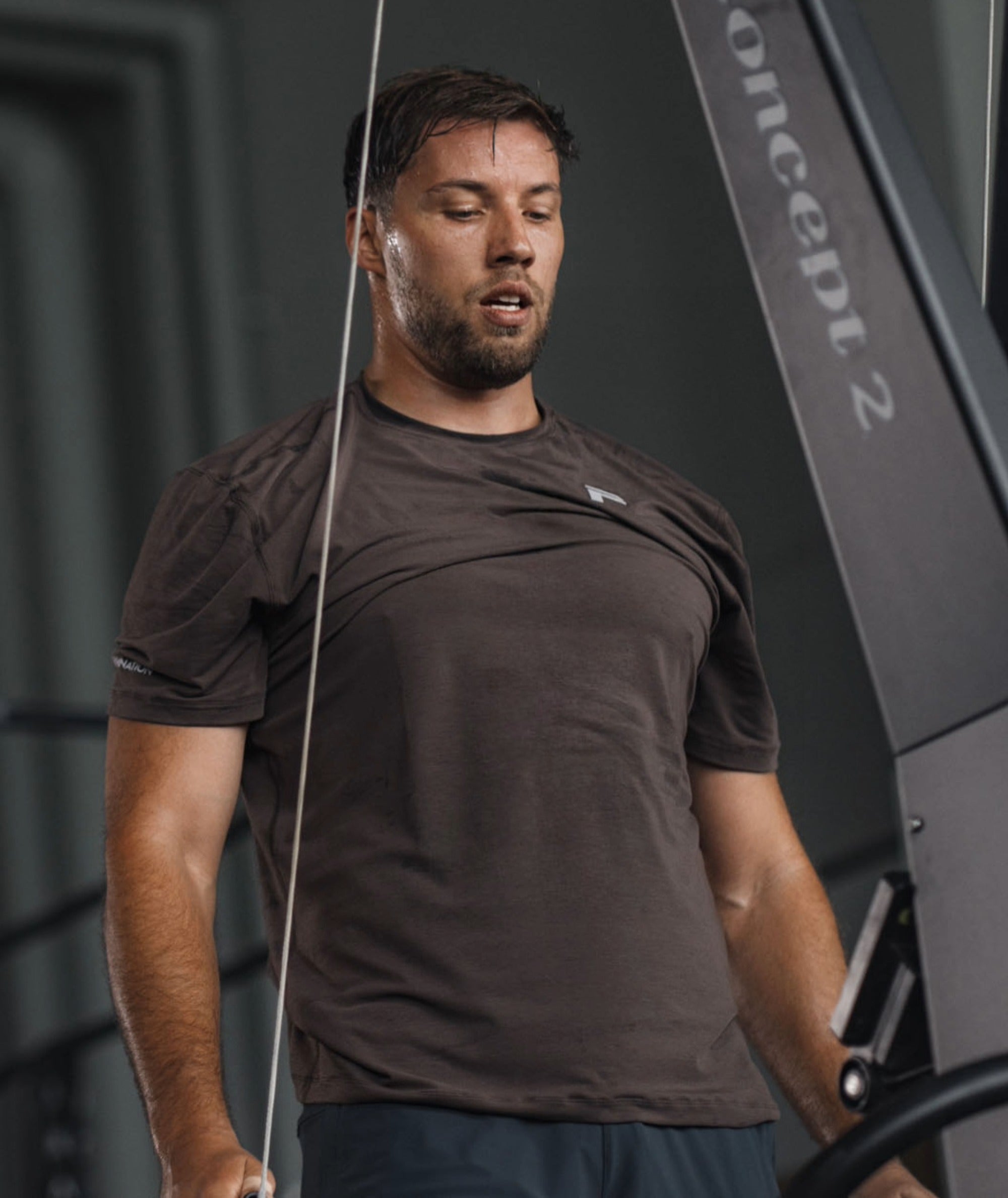 men's training t-shirt#color_coffee-bean