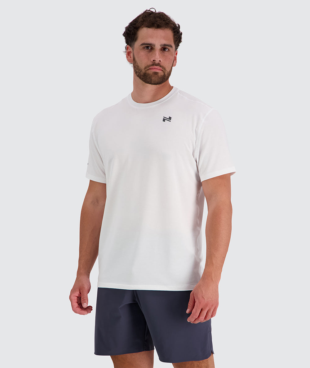 Bestseller Men's Training T-Shirt, Model 179 cm / size L#color_white