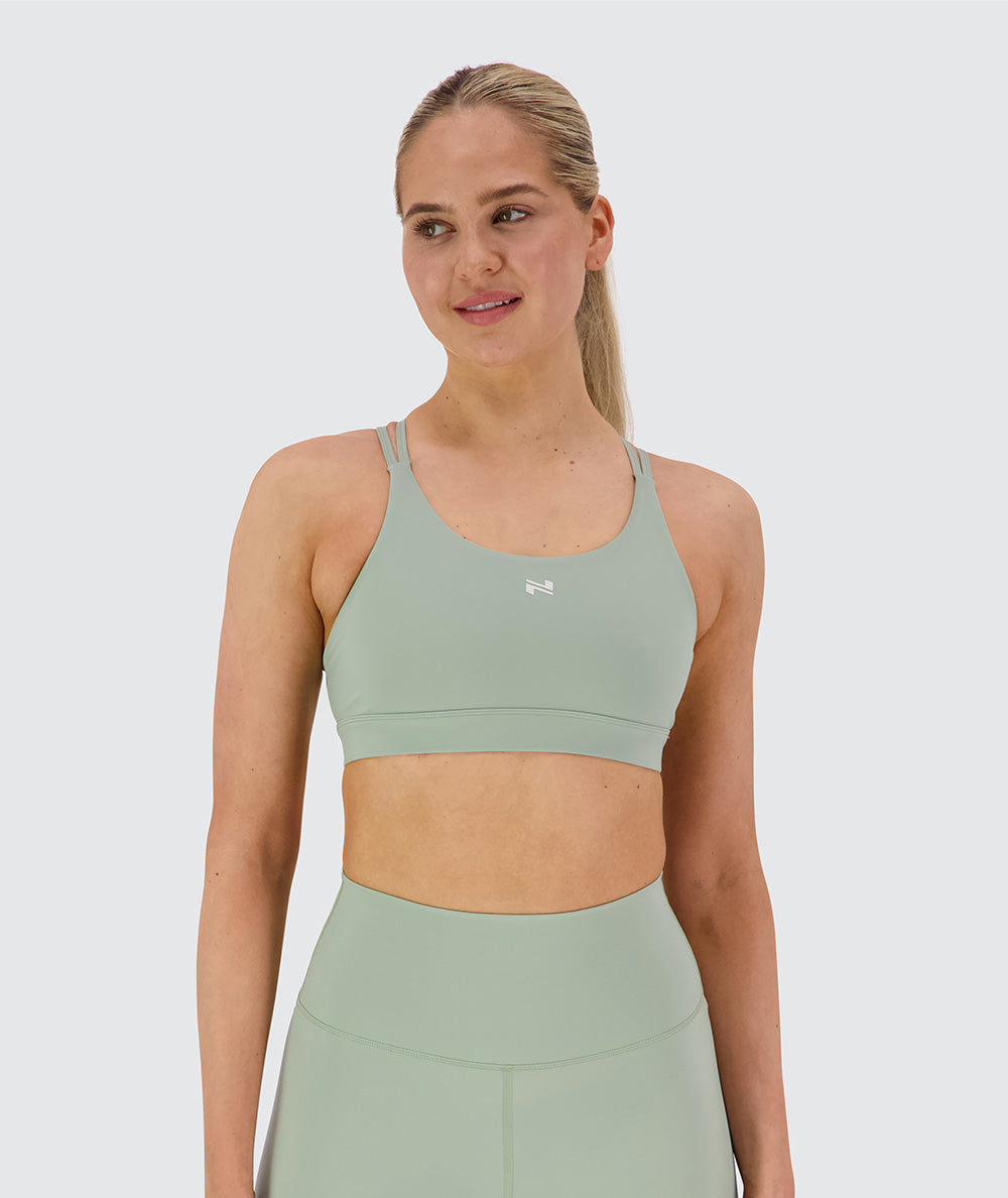 Strappy Sports Bra, Model 173 cm / size S#color_pistachio