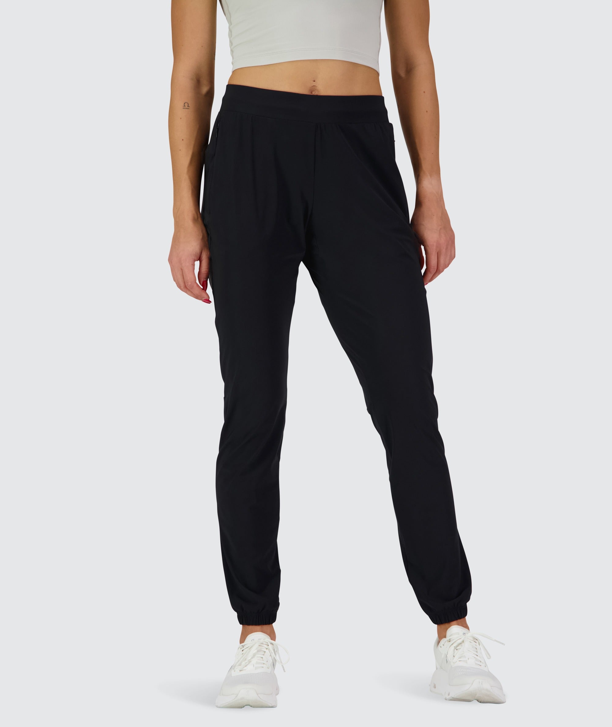 Women's Active Joggers for sports, Model 176 cm / size S#color_black