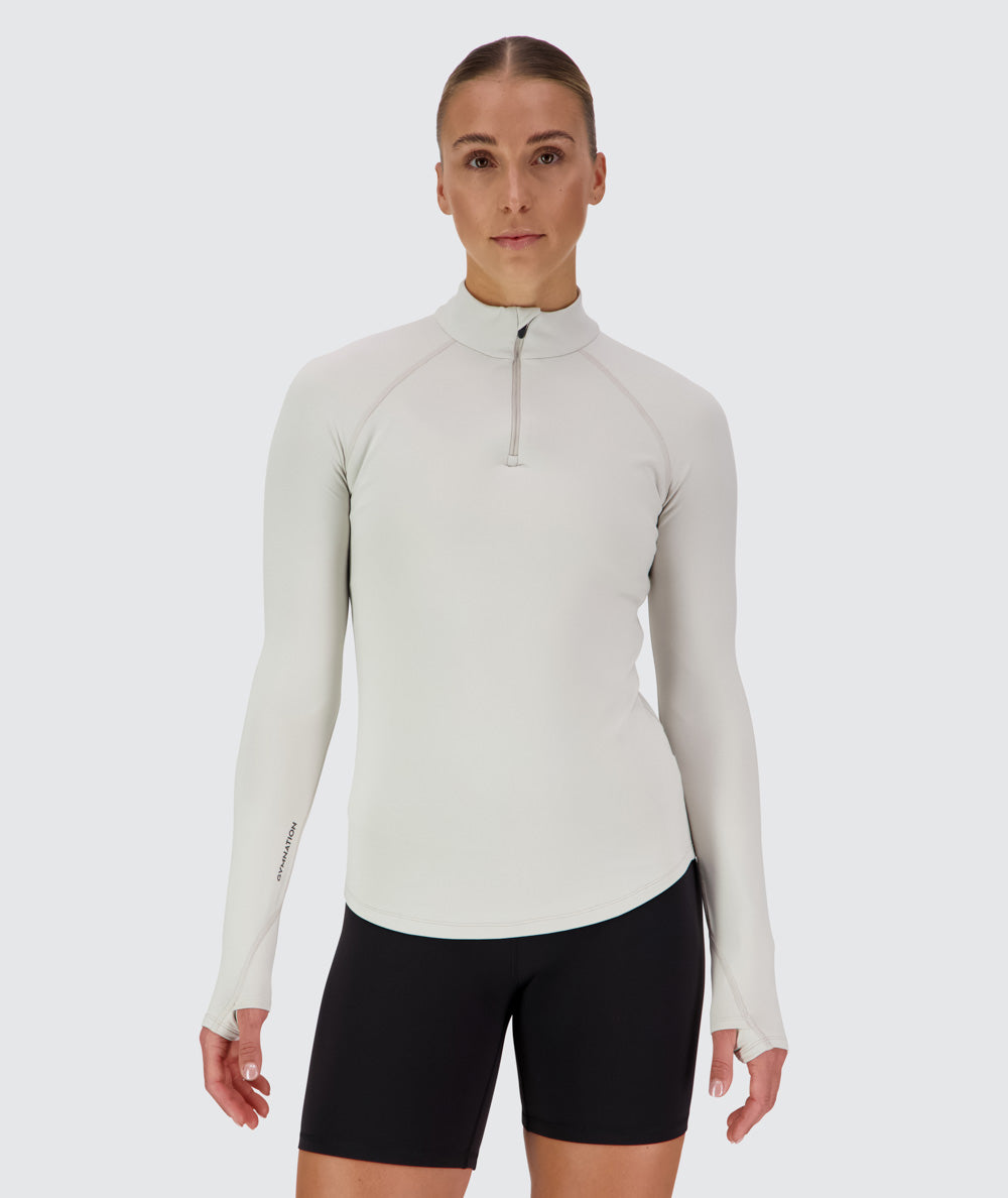 Women's super comfy half-zip, Model 176 cm / size S#color_fog